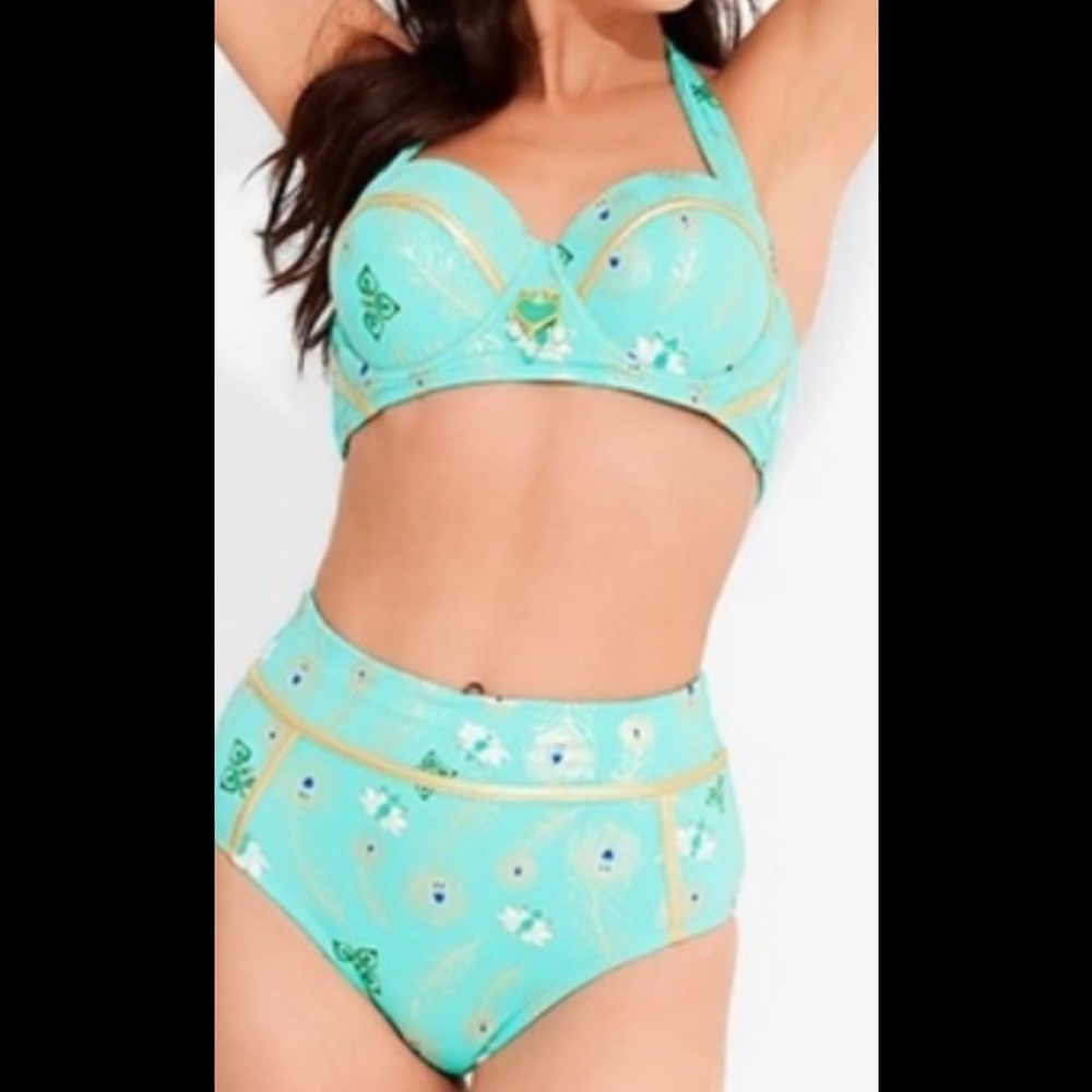 DISNEY ALADDIN 2 piece swimsuit